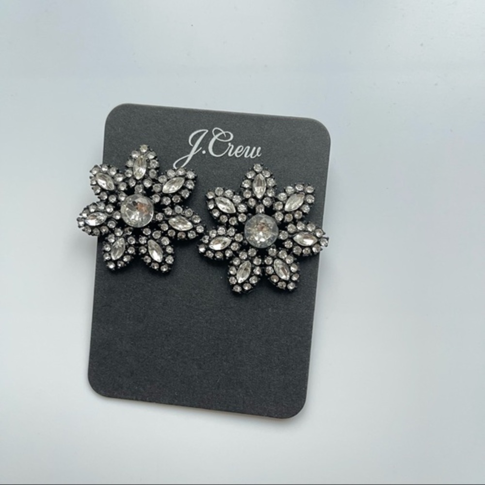 NWT J.Crew Flower Black Earrings